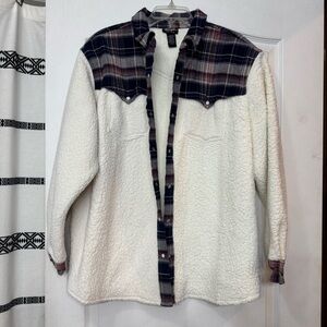 Wrangler Retro Boyfriend Sherpa Shirt Jacket in size 2XL Shacket